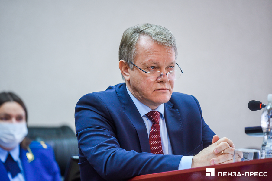 Глава города Пензы Александр Басенко увеличил размер премий для талантливой молодежи