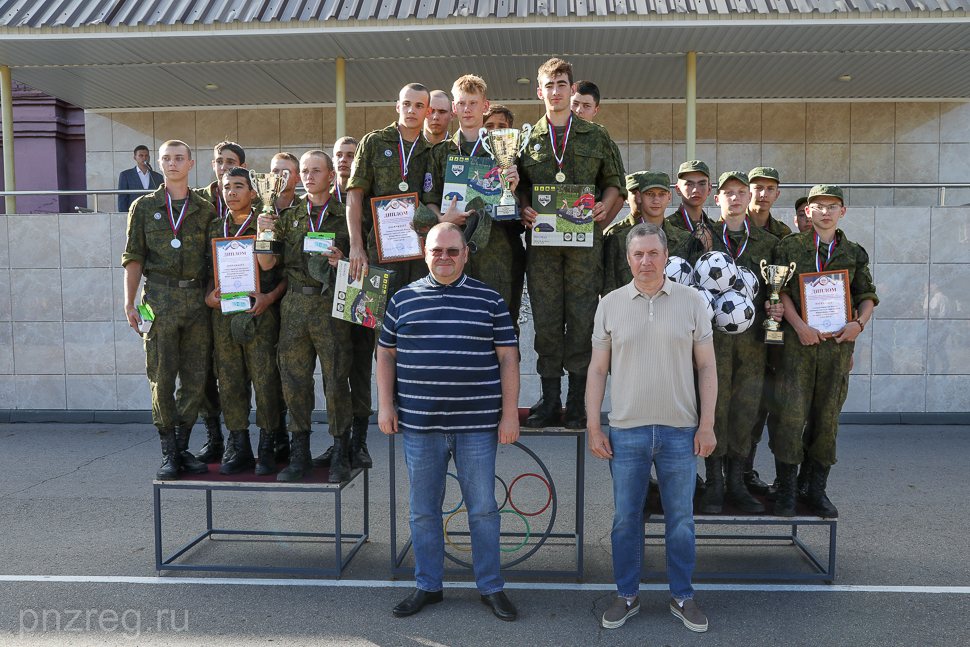 Лучшие спортсмены сборов «Гвардеец» в Пензе получили награды