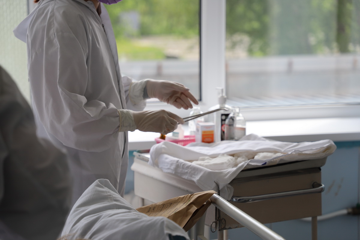 Больницы и поликлиники Пензенской области до конца года примут почти 100 медиков