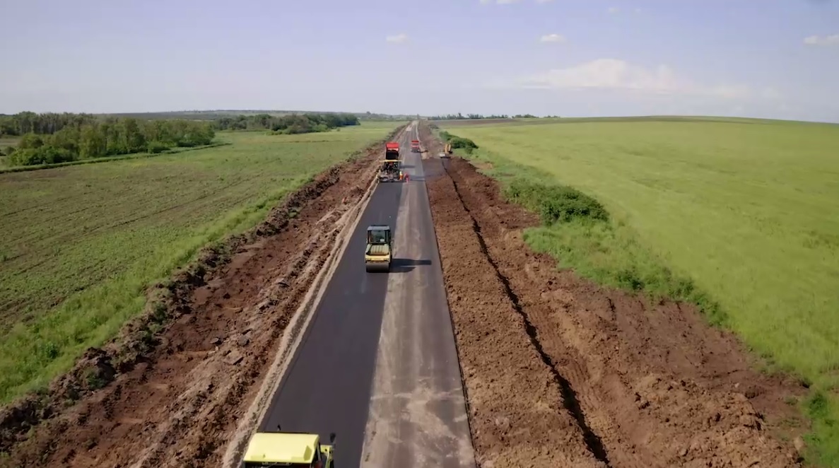 Пензенцы в рекордные сроки отремонтировали 62 км дороги в ДНР