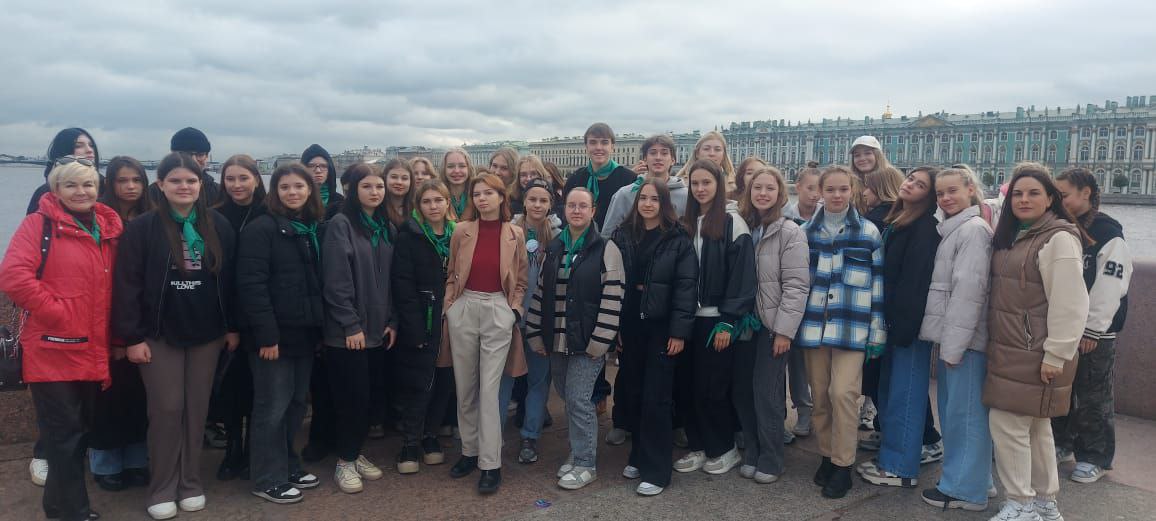 36 учащихся из Пензенской области отправились на экскурсию в Санкт-Петербург
