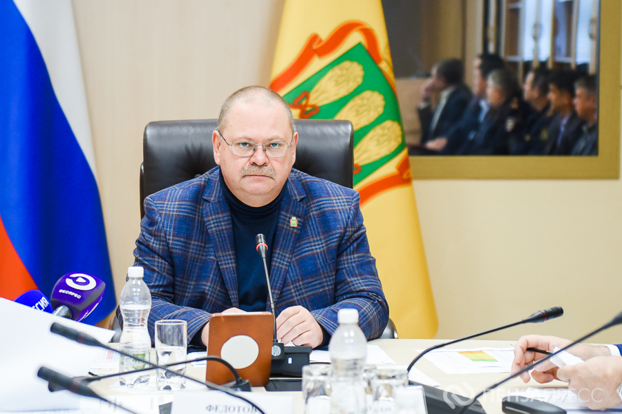 Губернатор Олег Мельниченко сохраняет стабильные позиции в рейтинге агентства «ПолитБрокер»