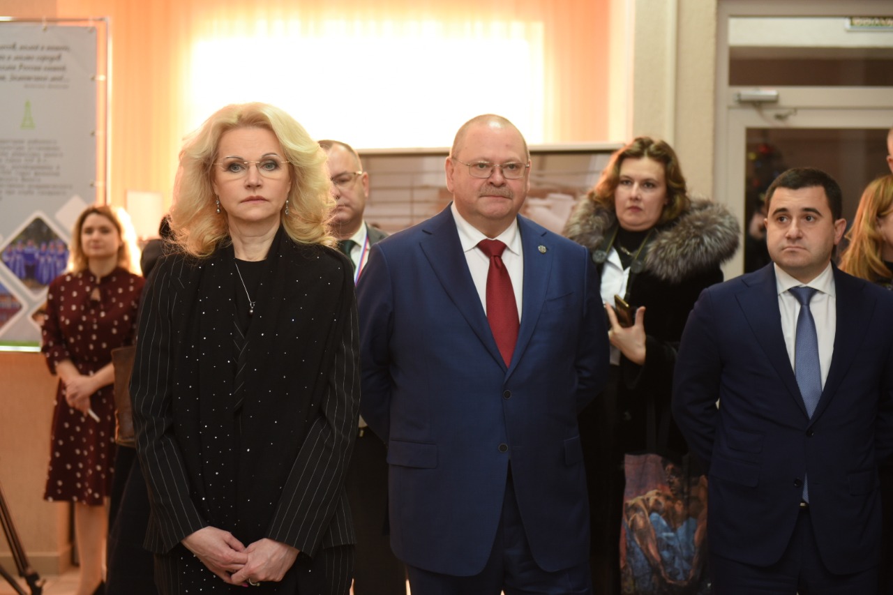 Вице-премьер РФ Татьяна Голикова и губернатор Олег Мельниченко совершили рабочую поездку в Сердобский район