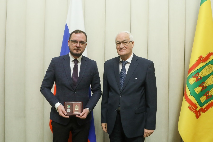 Денис Абрамов удостоен медали ордена «За заслуги перед Пензенской областью» II степени