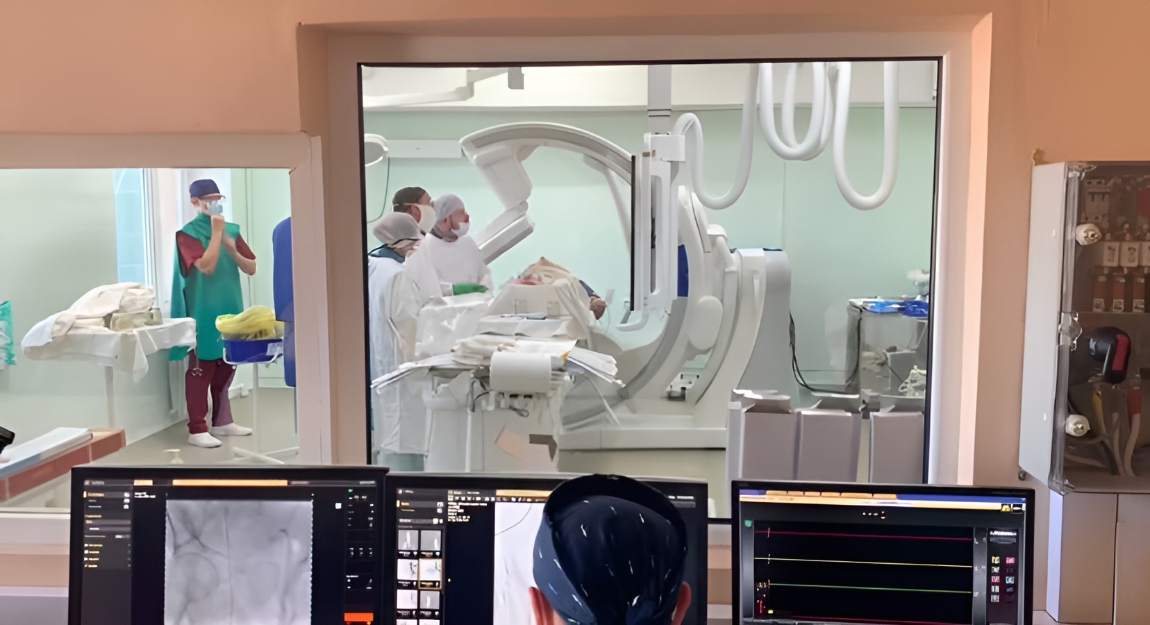 Пензенские врачи уникальной операцией сохранили руку пациенту