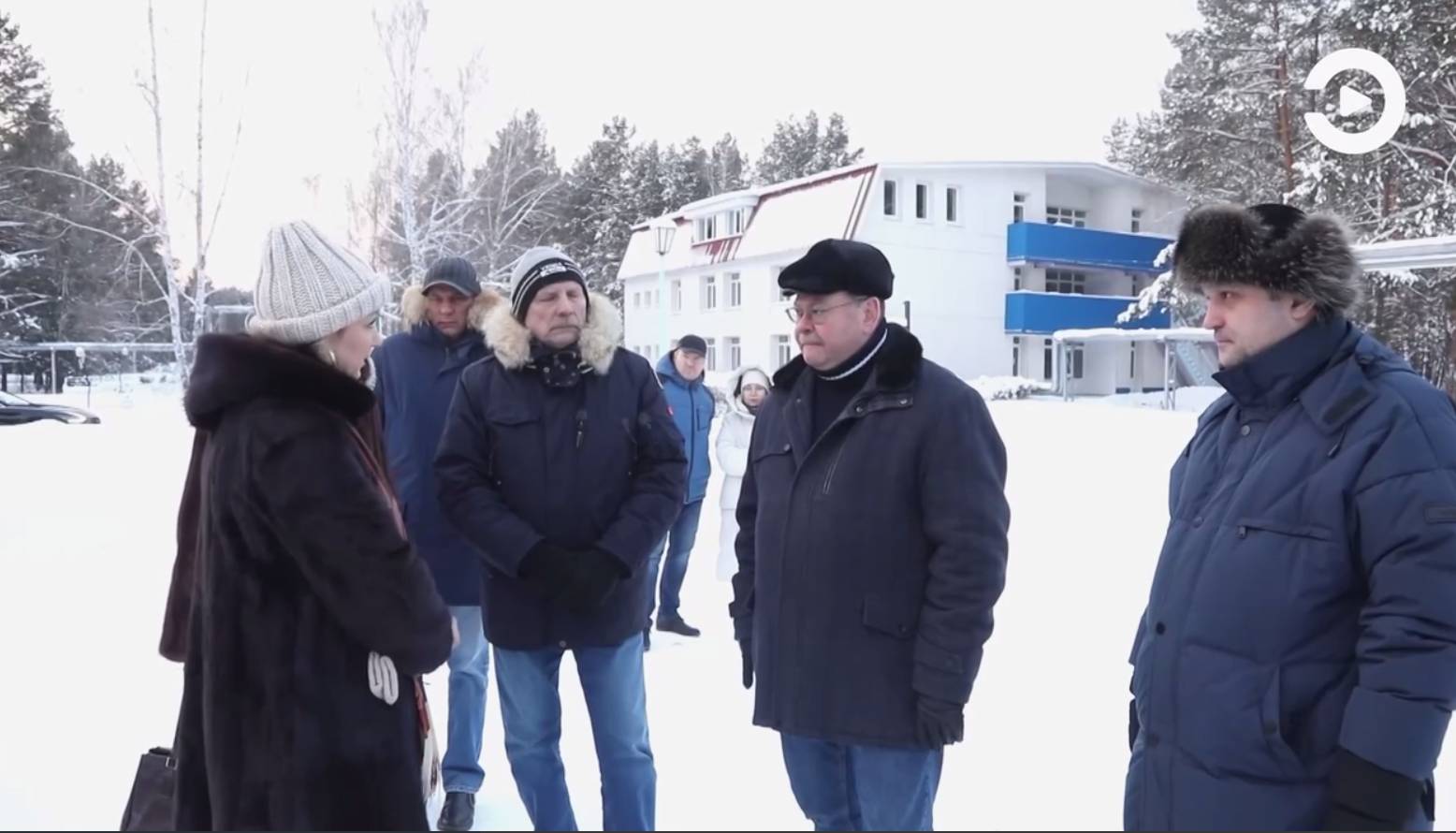 Губернатор Олег Мельниченко проверил, как разместились дети, прибывшие из Белгорода