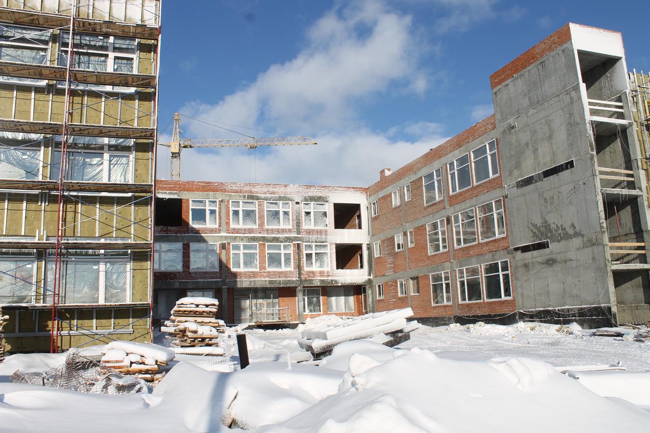 Пензенский министр образования проконтролировал ход строительства школы в Бессоновке