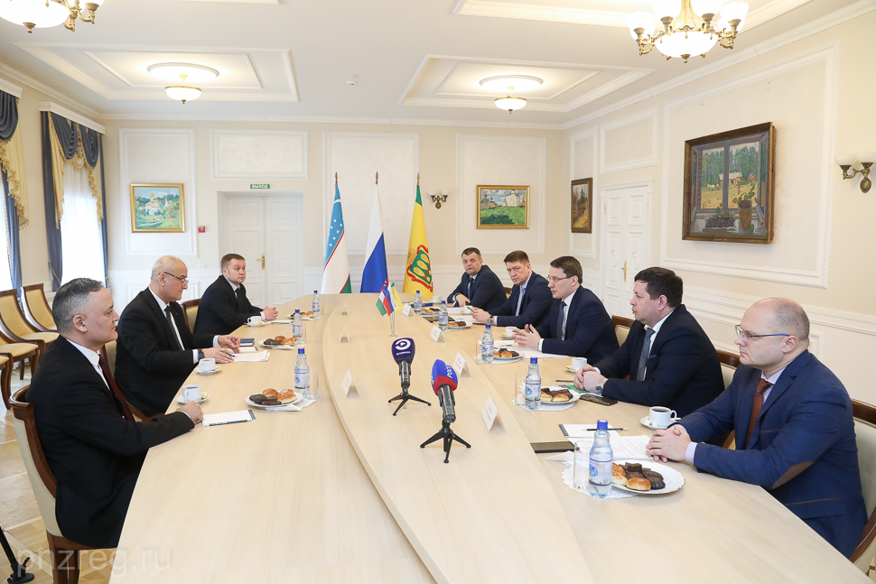 Пензенские министры провели переговоры о развитии отношений с Узбекистаном