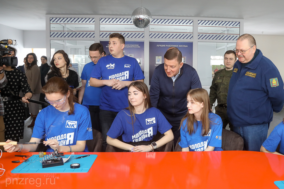 Андрей Турчак и Олег Мельниченко посетили форум «Волонтеры «Единой России» для СВОих»
