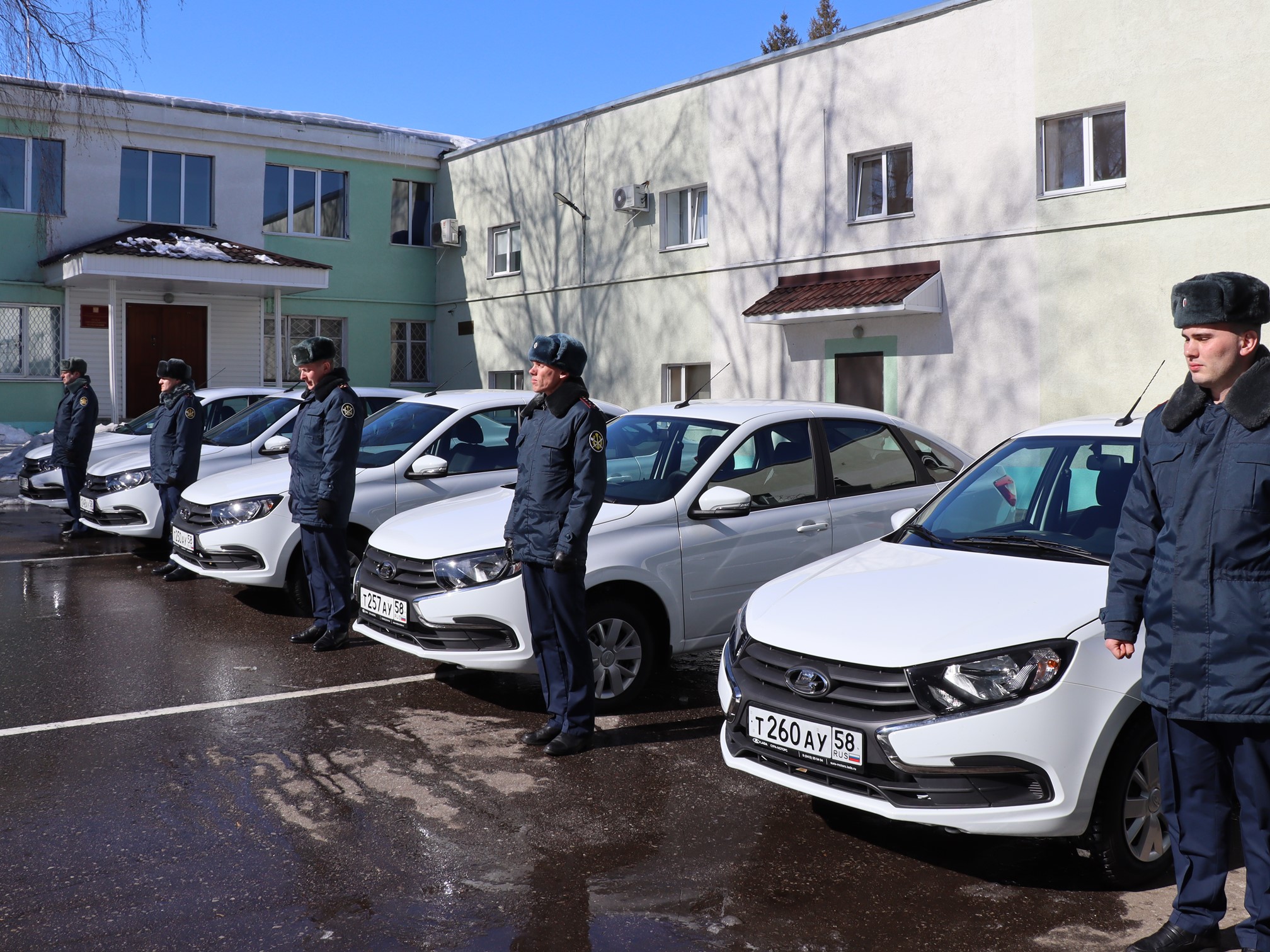 В УФСИН России по Пензенской области получили пять автомобилей