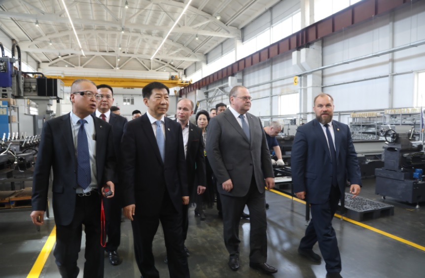 Китайская делегация оценила мощности флагмана станкостроительного кластера в Пензе