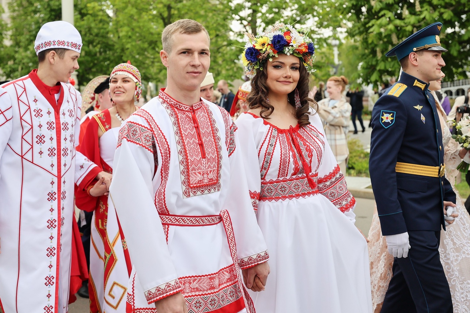 Жених и невеста из Наровчата сыграли свадьбу на выставке-форуме «Россия»