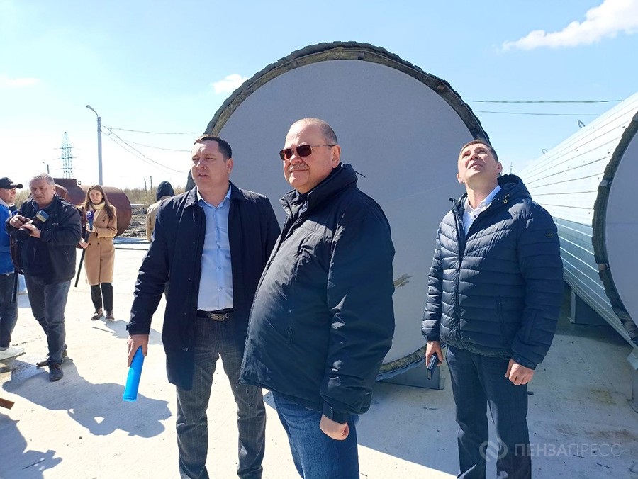 Губернатор Олег Мельниченко посетил пензенский асфальтобетонный завод