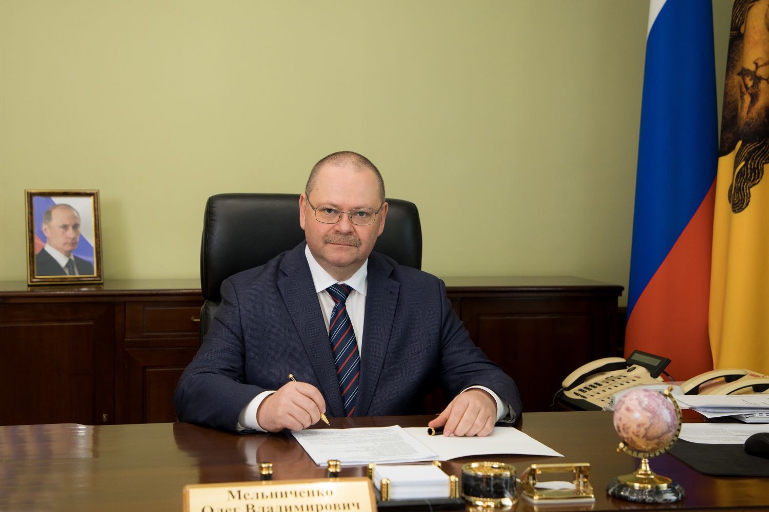 Пензенский губернатор поздравил сотрудников пожарной охраны с профессиональным праздником