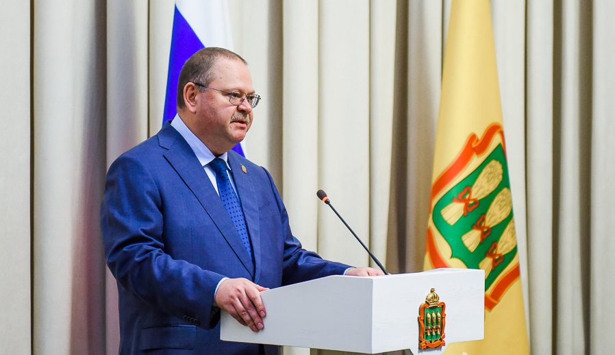 Пензенский губернатор Олег Мельниченко отмечает день рождения