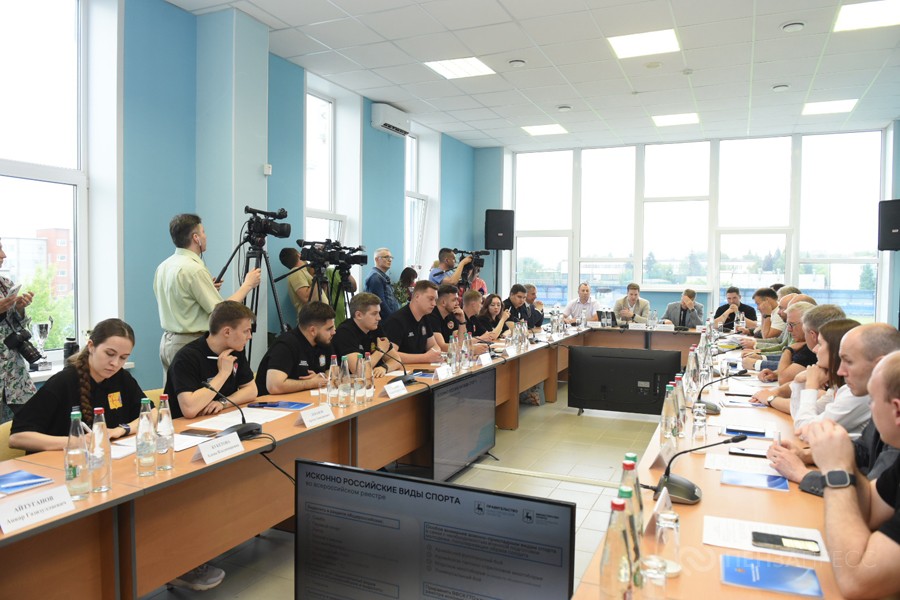 Законодатели ПФО обсудили вопросы популяризации национальных и народных видов спорта среди молодежи