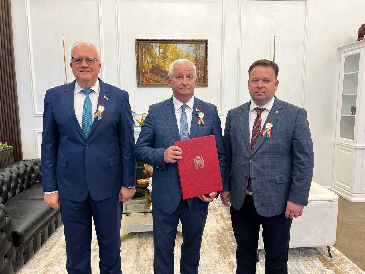 Губернатор Олег Мельниченко передал приветственный адрес жителям Брестской области