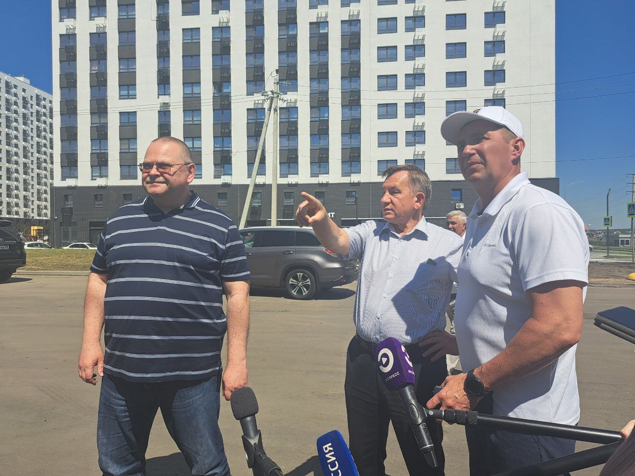 Губернатор Олег Мельниченко осмотрел разворотную площадку в Дальнем Арбеково