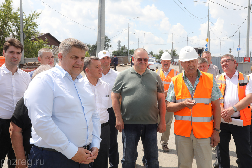 Пензенский губернатор призвал сдать дорогу за Бакунинским мостом раньше срока