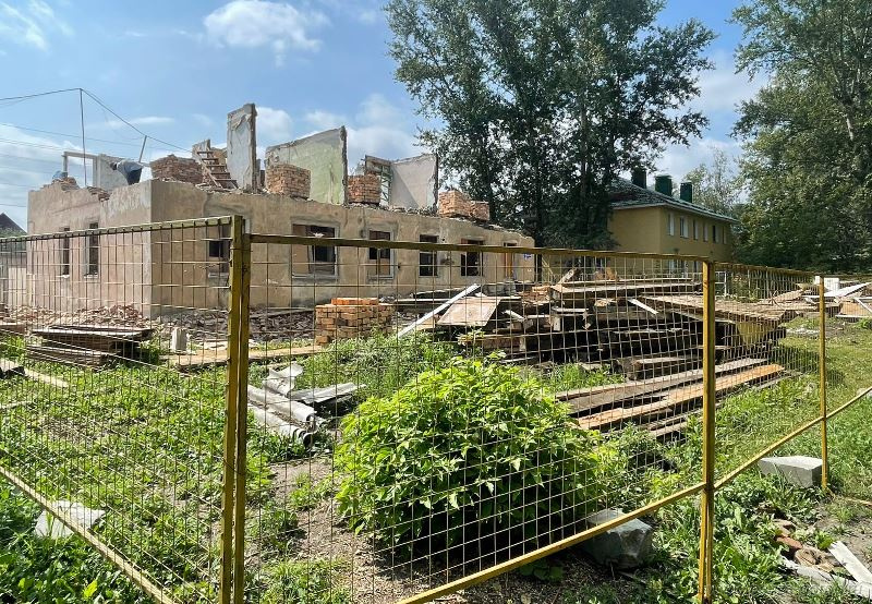 В Пензе сносят два расселенных аварийных дома