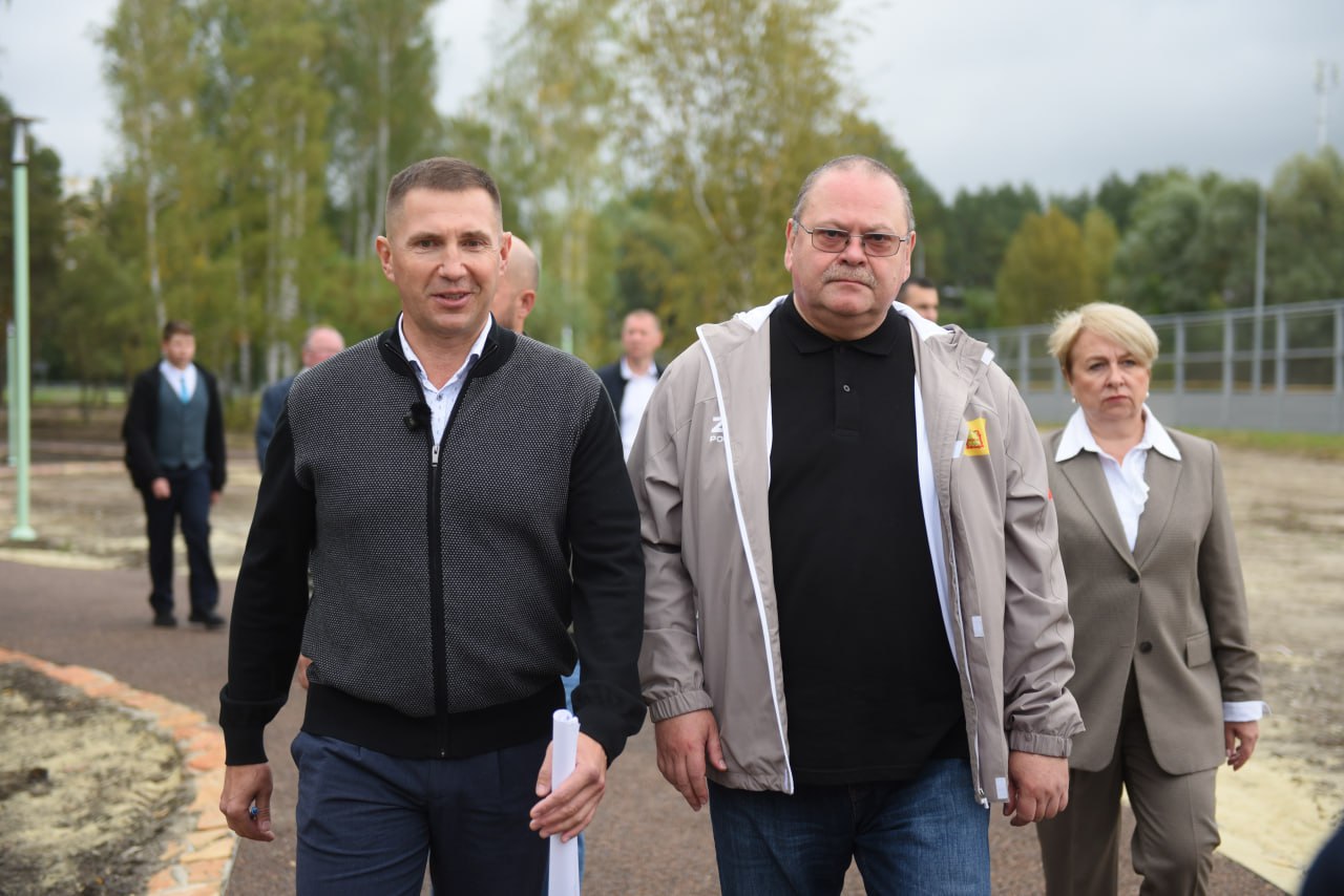 Губернатор Олег Мельниченко осмотрел сквер «Семейный» в Пензе после реконструкции
