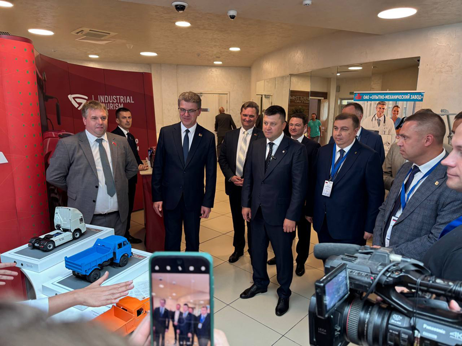 Вице-губернатор Сергей Федотов принял участие в Минском международном экономическом форуме