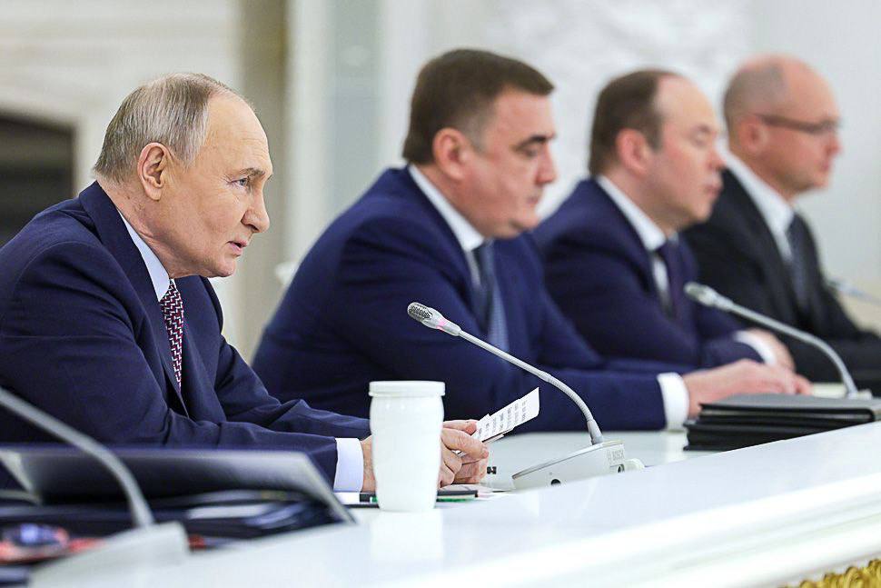 Пензенский губернатор поздравил президента России с днем рождения