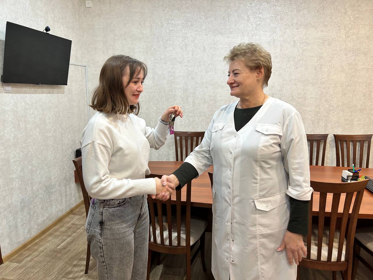 В Кузнецке два врача детской больницы получили служебные квартиры