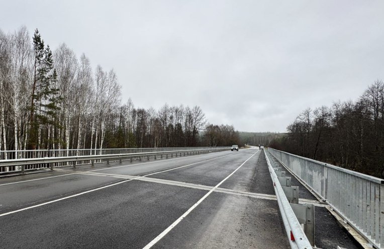 В Никольском районе ввели в эксплуатацию мост через реку Айва