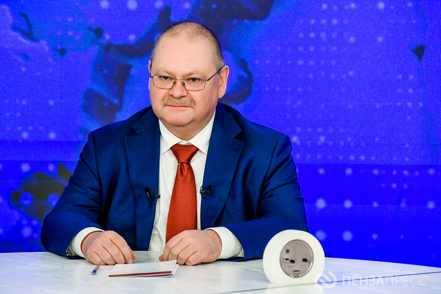 Губернатор Олег Мельниченко опубликовал клип на песню «Матушка», спетую представителями разных национальностей