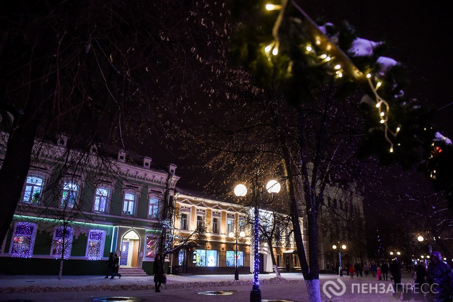 Пензенские предприятия раскрыли планы по новогоднему оформлению своих зданий