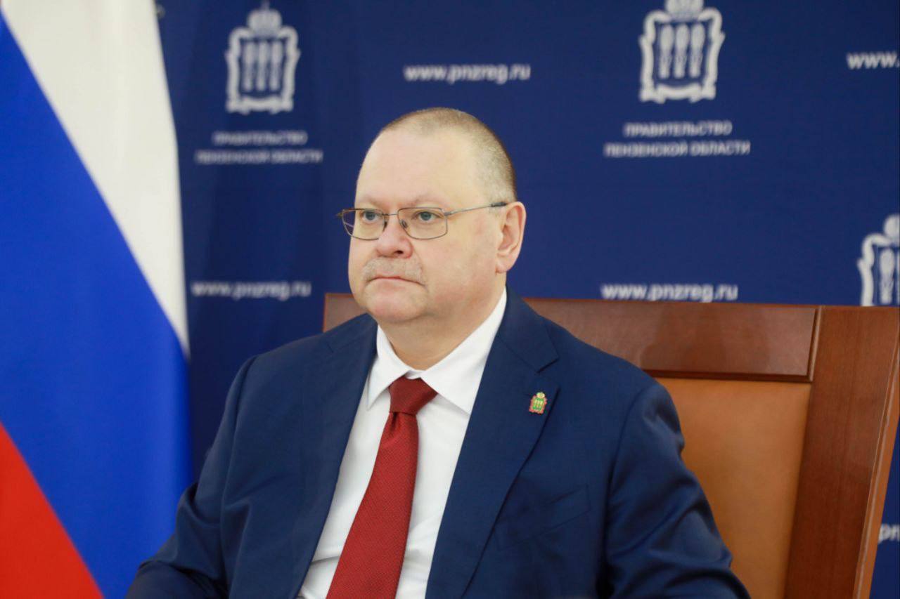 Губернатор Олег Мельниченко поручил применить опыт Беларуси по военно-патриотическому воспитанию