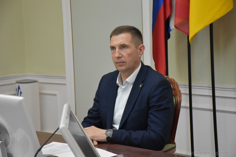 В Пензе с начала года составили почти 8,5 тыс. протоколов за парковку на газонах