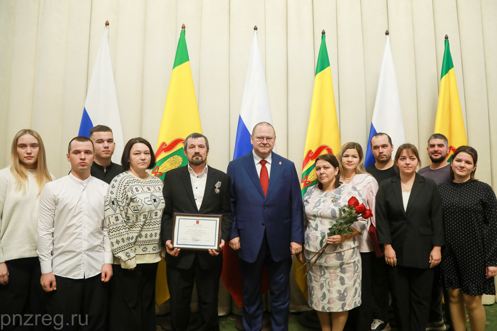 В пензенском правительстве состоялось вручение госнаград