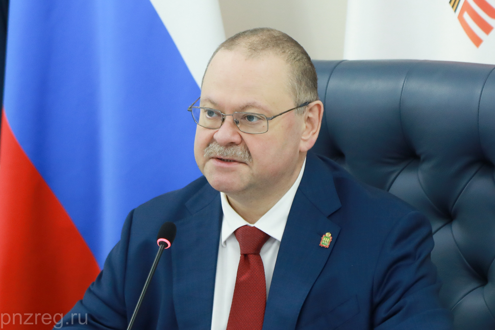 Пензенский губернатор потребовал до конца дня заменить выбитые окна домов в Тамале