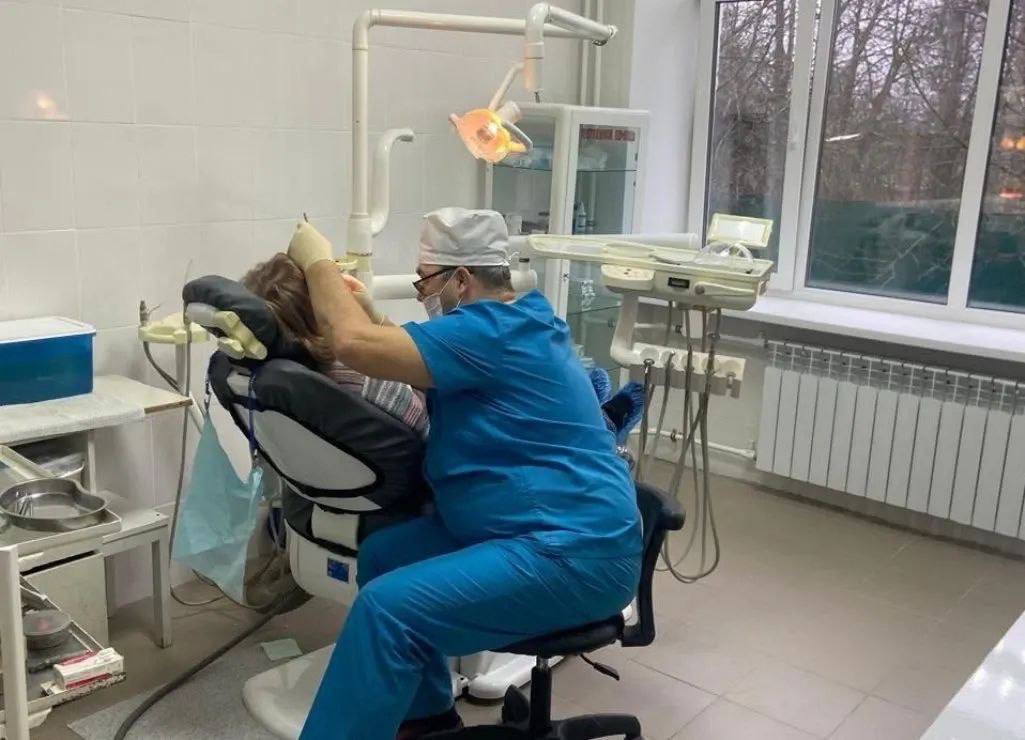 Губернатор Олег Мельниченко рассказал о завершении ремонта амбулатории, обслуживающей жителей семи сел