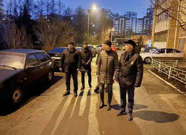 Глава Пензы поручил усилить контроль за работой управляек по расчистке поросли во дворах