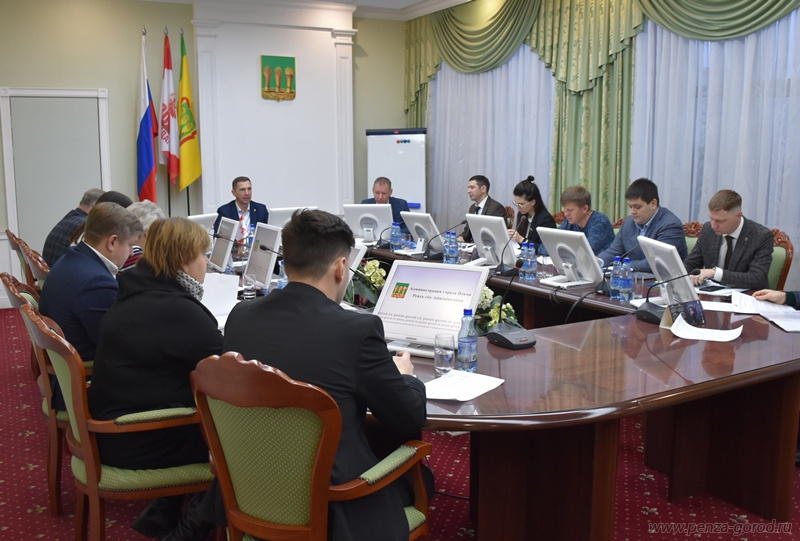 С улиц Пензы уберут мешающие проезду спецтехники большегрузы