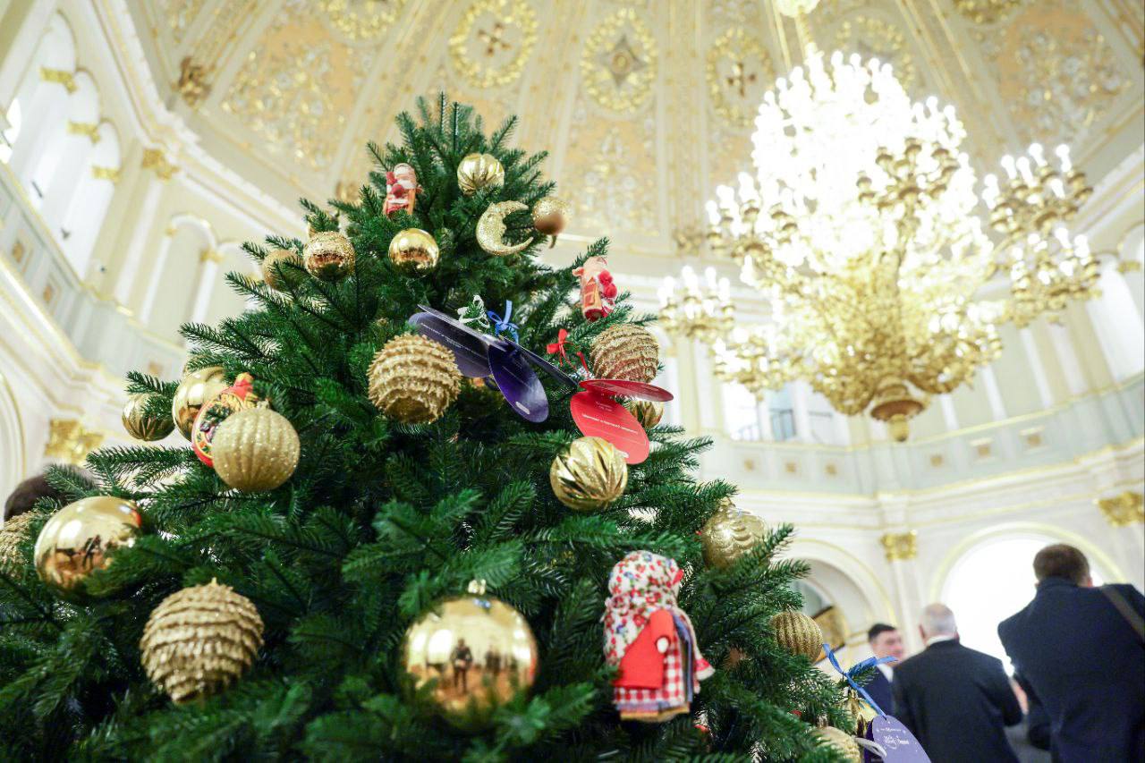 Губернатор Олег Мельниченко исполнит мечты четверых ребят с кремлевской «Елки желаний»