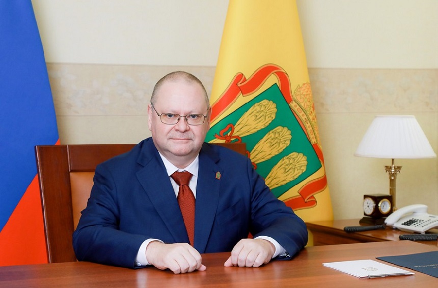 Губернатор Олег Мельниченко поздравил пензенских спасателей и работников МЧС с профессиональным праздником