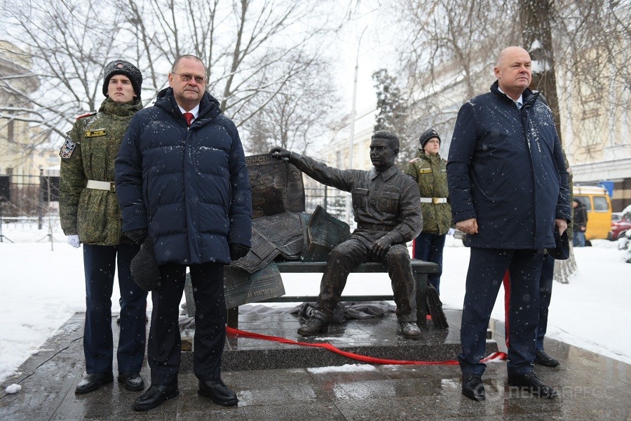 В Пензе состоялось открытие памятника инициатору образования Пензенской области Александру Баталину
