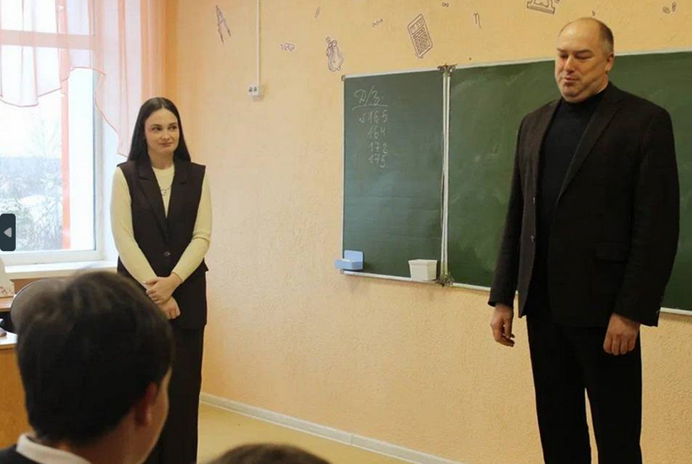 В школу Пачелмы по программе «Земский учитель» устроился педагог по математике