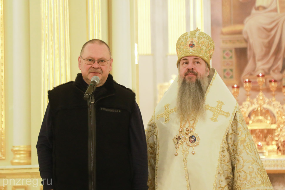 Губернатор Олег Мельниченко поздравил православных пензенцев с Рождеством Христовым