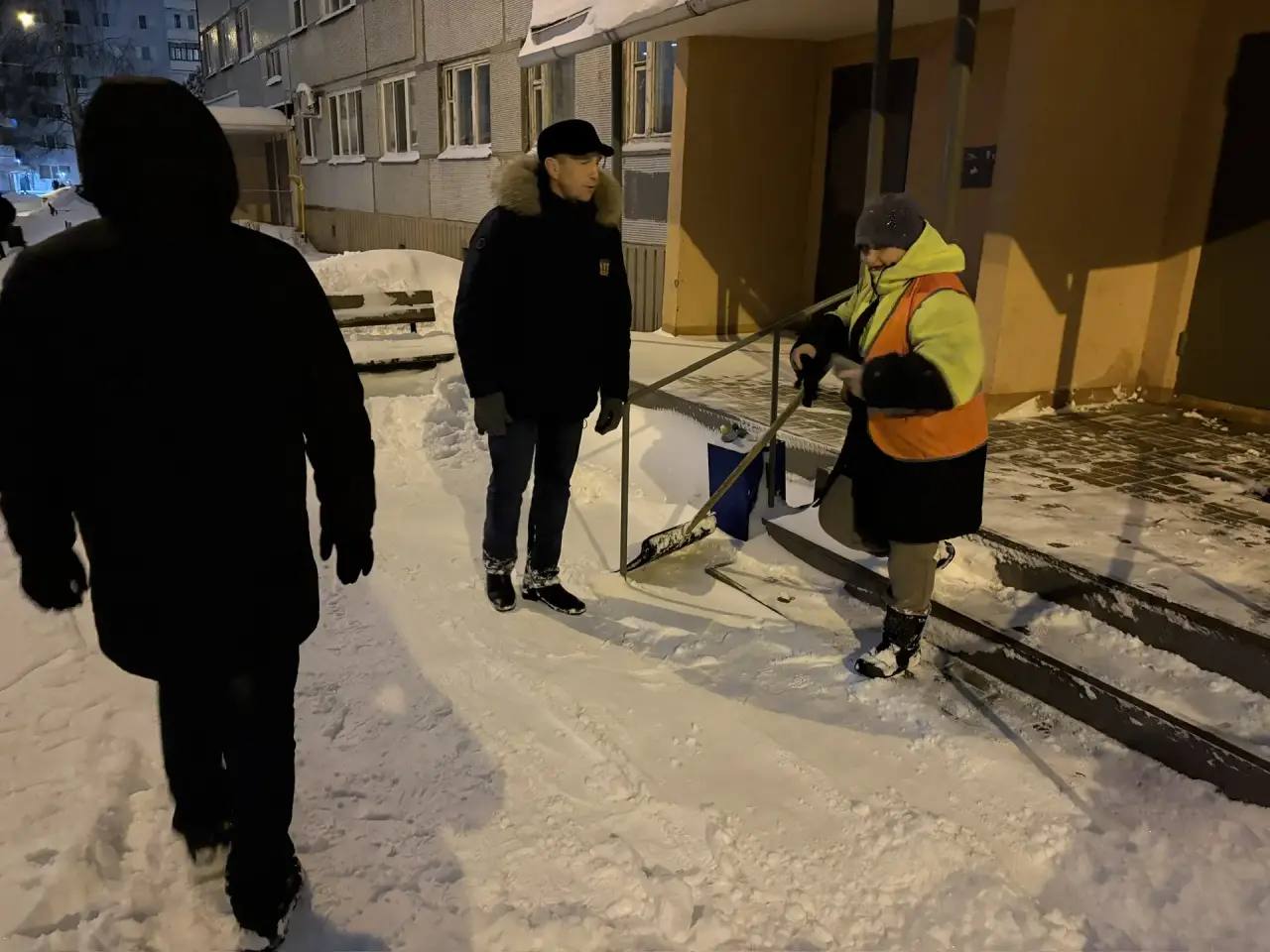 Пензенские власти устроили утренний объезд после очередного обильного снегопада