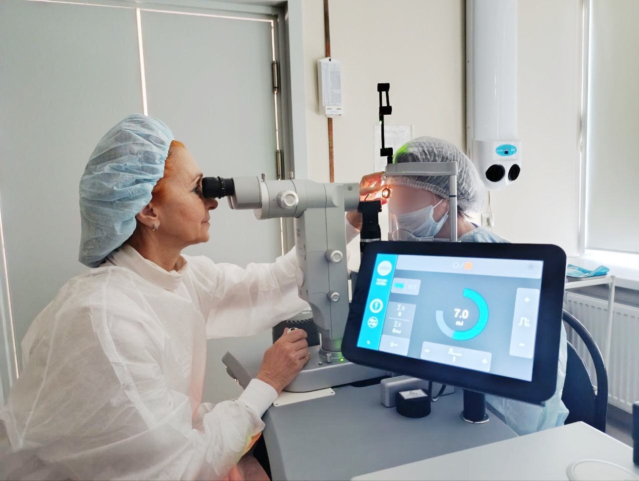 Пензенские офтальмологи начали применять YAG-лазер нового поколения