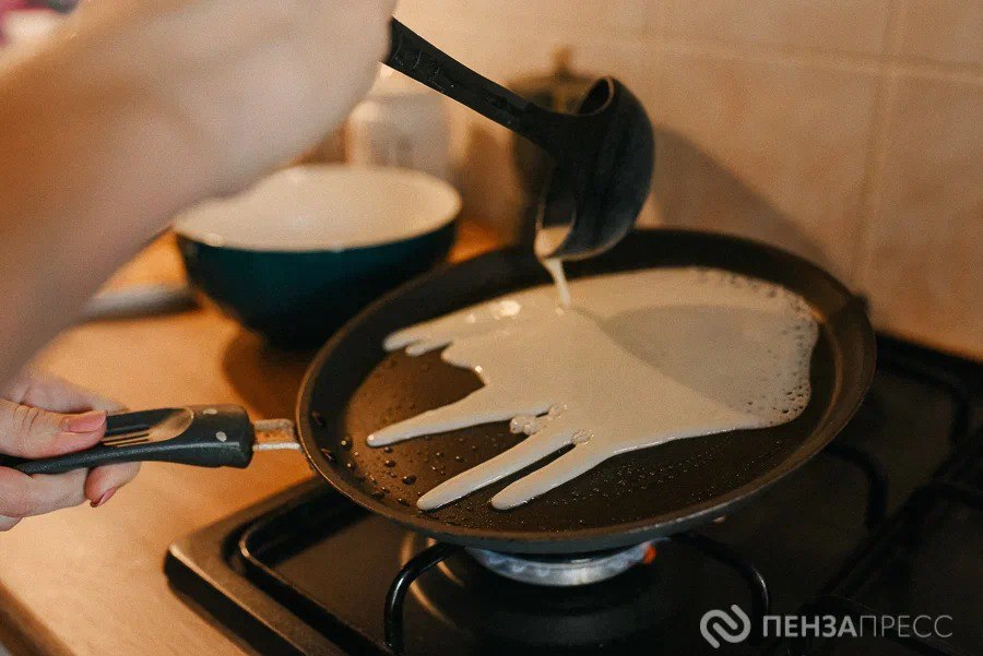 В Пензенской области базовый набор продуктов для блинов подешевел на 36 рублей