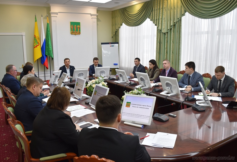 Пензенцев предупредили об ответственности за наледь на балконах и карнизах