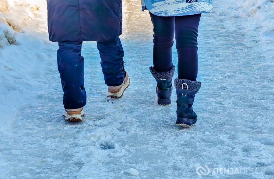 Пензенцев предупредили о сильном снегопаде и гололеде 5 марта