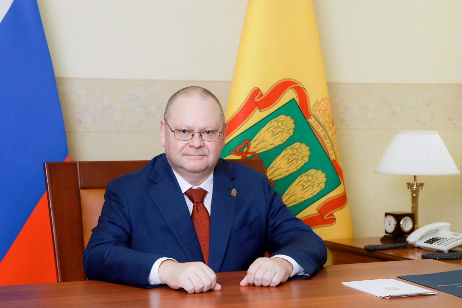 Губернатор Олег Мельниченко поздравил жительниц Пензенской области с Международным женским днем