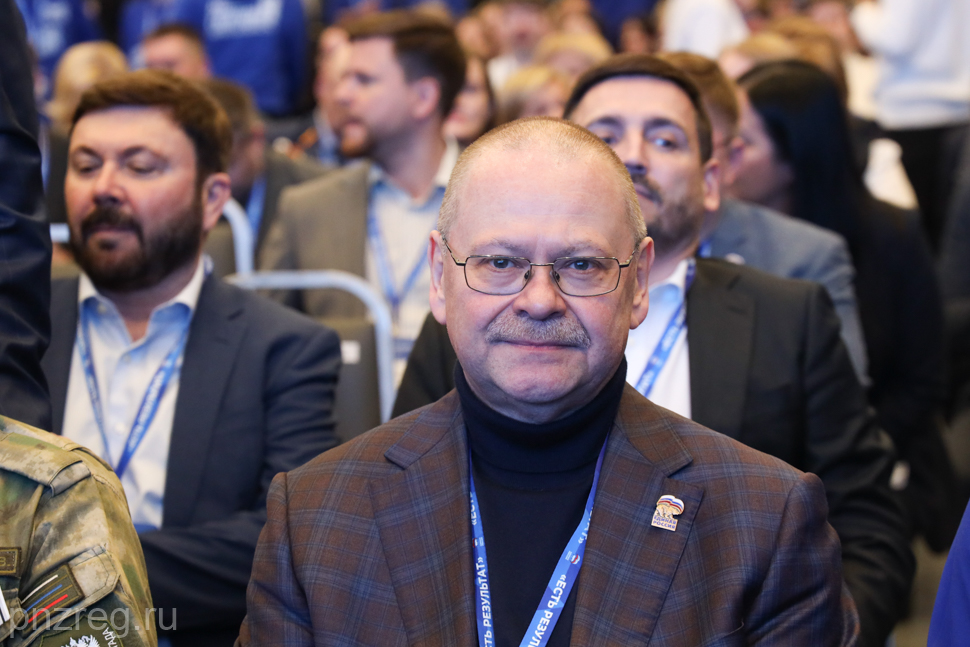 Пензенский губернатор принял участие в форуме партии «Единая Россия» в Нижнем Новгороде